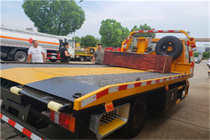 袁州附近拖车电话号码服务